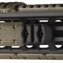 Magpul_-_M-LOK_Aluminum_Rail_Lifestyle_3_-_HCC_Tactical