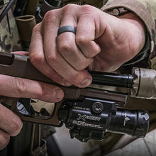 SureFire X400VH Weaponlight Lifestyle 3 - HCC Tactical