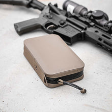 Magpul_-_DAKA_Utility_Organizer_Lifestyle 3-_HCC_Tactical