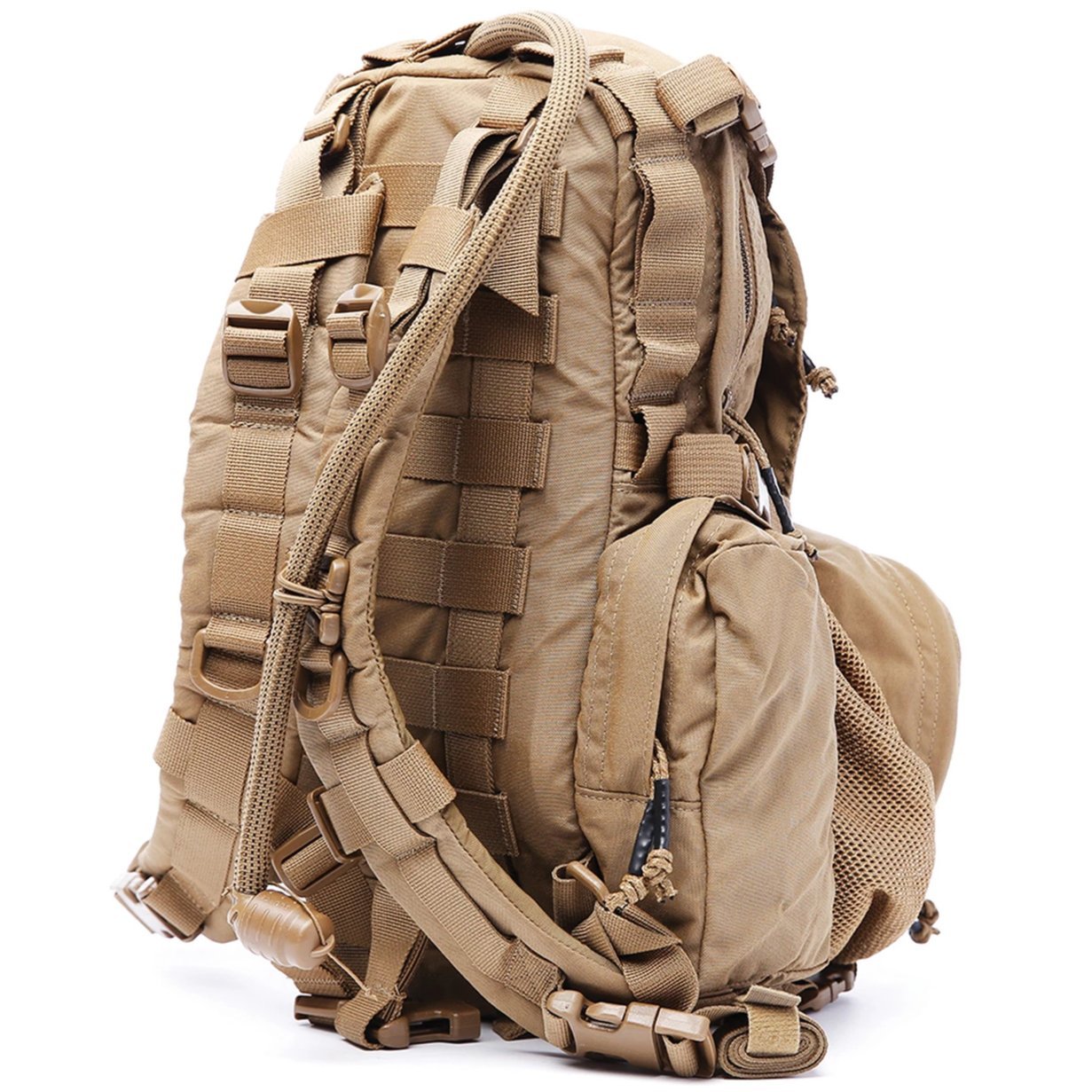yote-hydration-pack-includes-